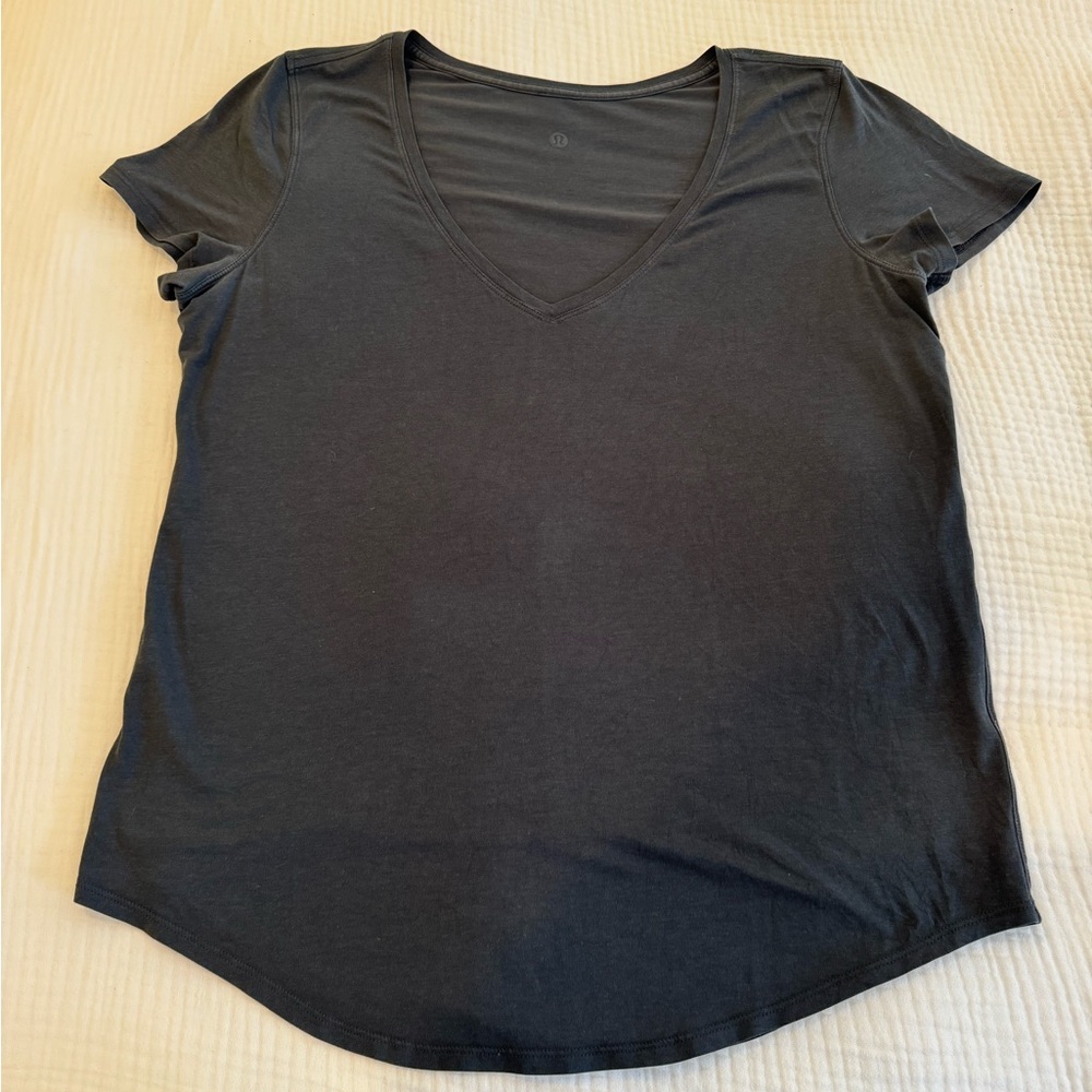 Lululemon Love Tee V-neck, Size 10, Dark Gray